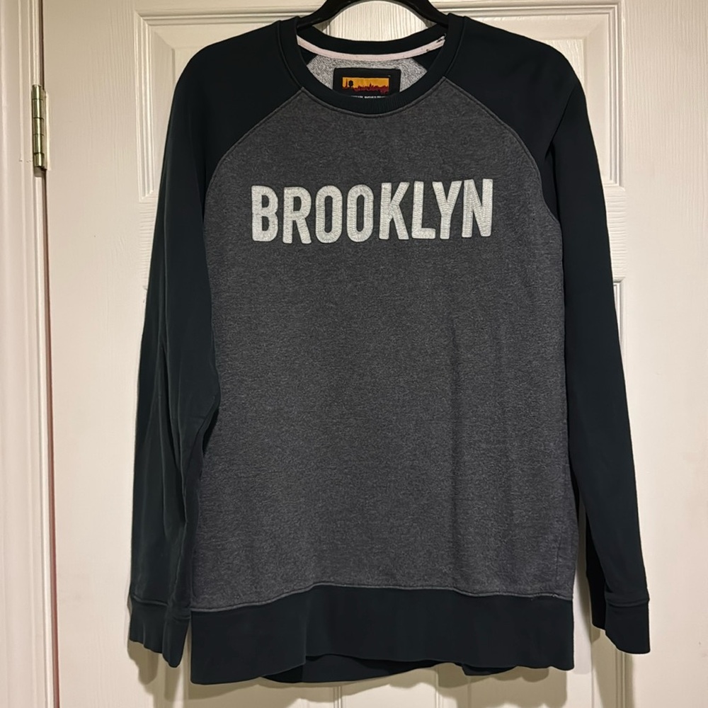 Brooklyn crewneck